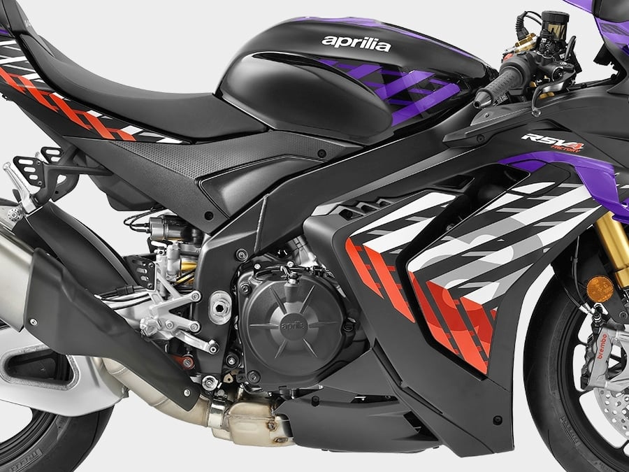 TAB-Aprilia-RSV4-Factory-900x675 (1)